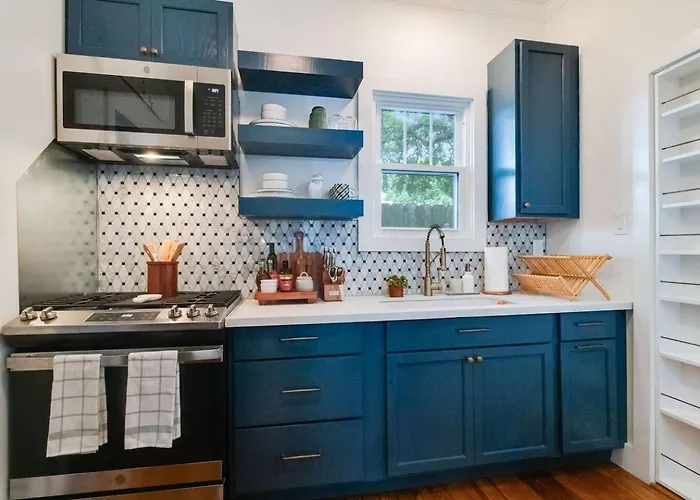 Gabriel Cottage- New, Luxury, Design, Solitude Lafayette