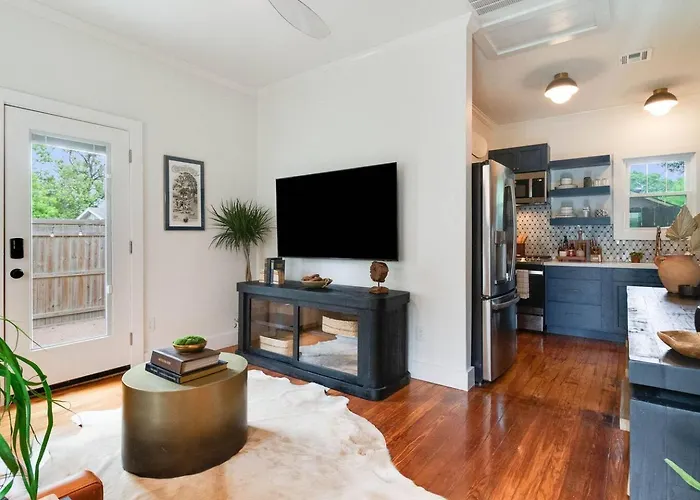 Gabriel Cottage- New, Luxury, Design, Solitude